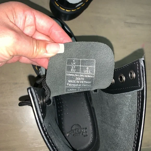 New Dr Martens Womens 1460 Polka Dot Boot Size 6 - Picture 6 of 6